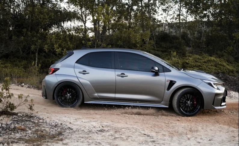 gr corolla 02