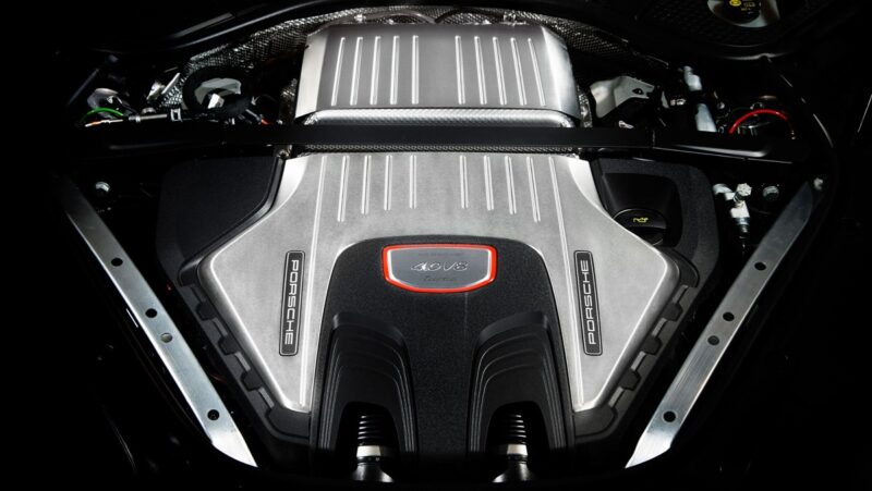 porsche panamera v8
