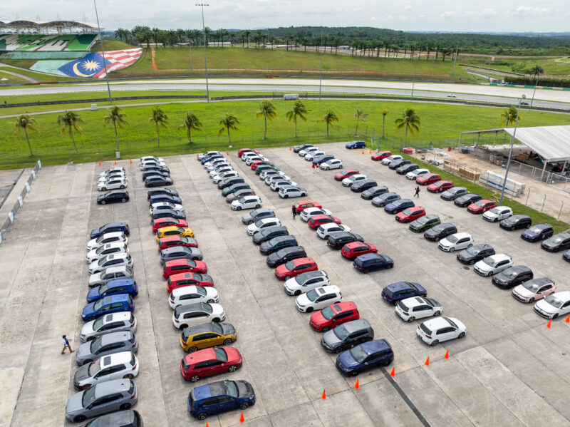 370 VW Golfs at Fan Fest Gathering, making it into the Malaysia Book of Records
