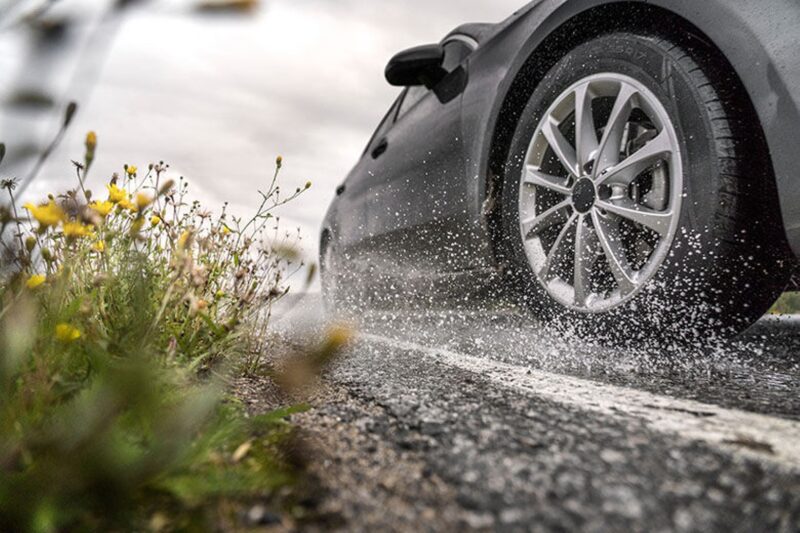 tayar hydroplaning